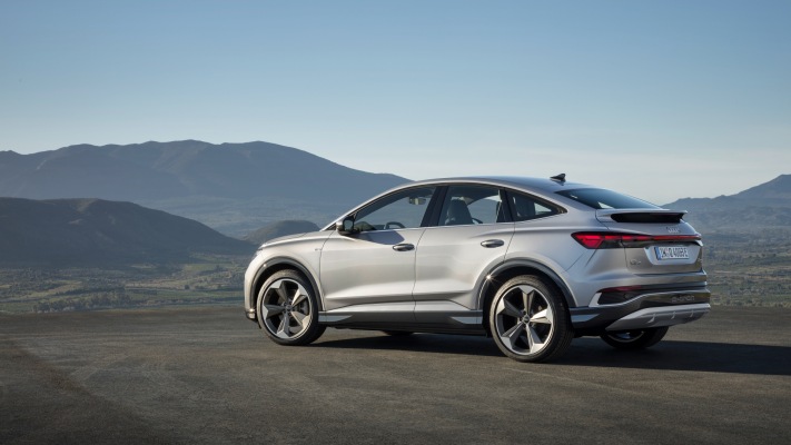 Audi Q4 Sportback e-tron 2022. Desktop wallpaper