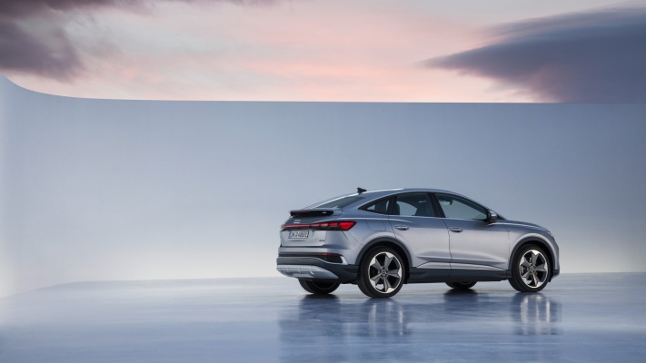 Audi Q4 Sportback e-tron 2022. Desktop wallpaper