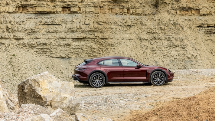 Porsche Taycan 4 Cross Turismo 2022. Desktop wallpaper
