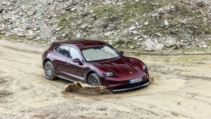 Porsche Taycan 4 Cross Turismo 2022. Desktop wallpaper