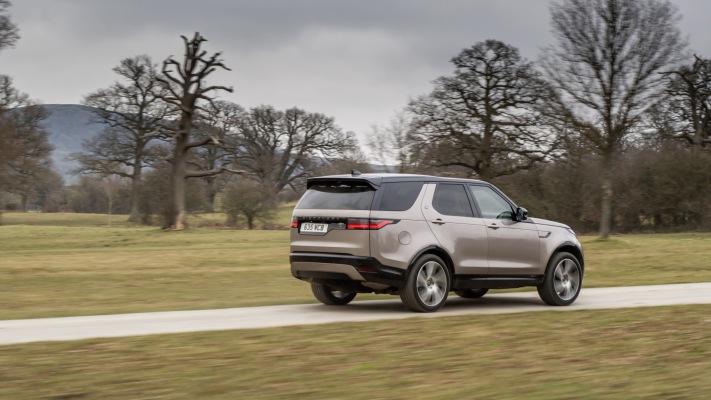Land Rover Discovery P360 MHEV R-Dynamic S 2021. Desktop wallpaper
