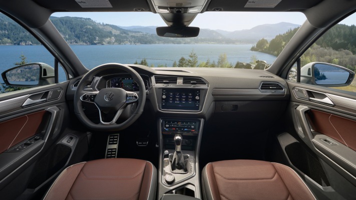 Volkswagen Tiguan SEL R-Line USA Version 2022. Desktop wallpaper