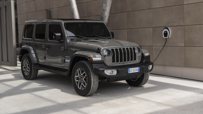 Jeep Wrangler Sahara 4xe 2021. Desktop wallpaper