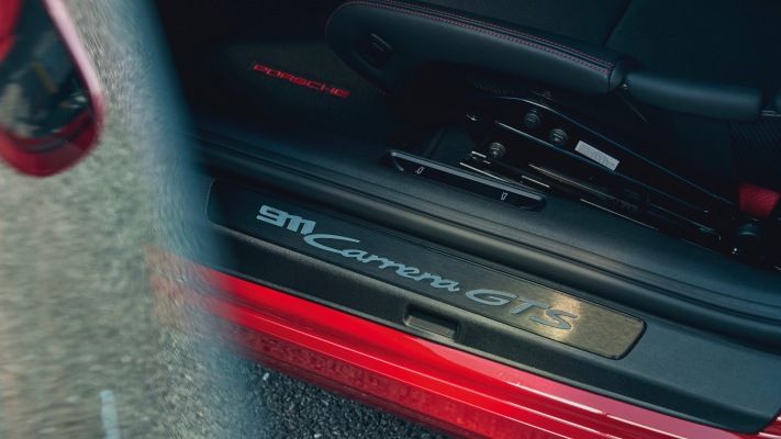 Porsche 911 Carrera GTS 2022. Desktop wallpaper