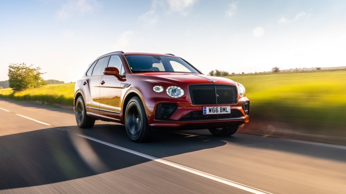 Bentley Bentayga Hybrid 1st Edition UK Version 2021. Desktop wallpaper