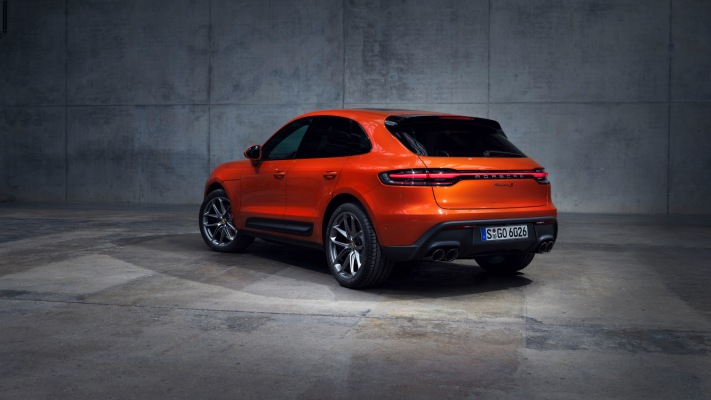 Porsche Macan S 2022. Desktop wallpaper