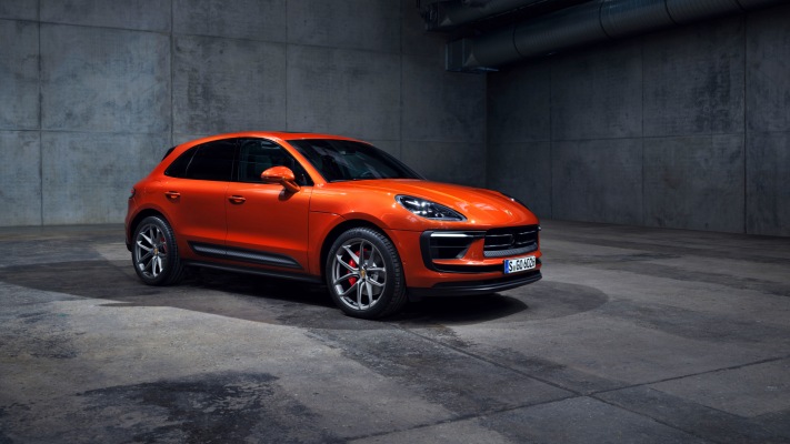 Porsche Macan S 2022. Desktop wallpaper