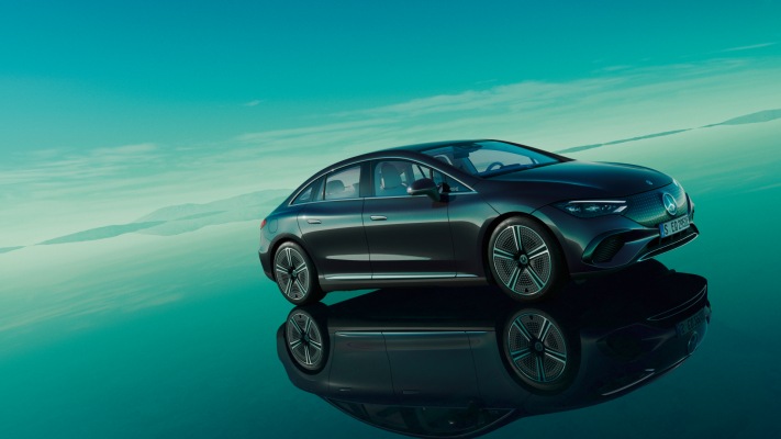 Mercedes-Benz EQE 350 2023. Desktop wallpaper