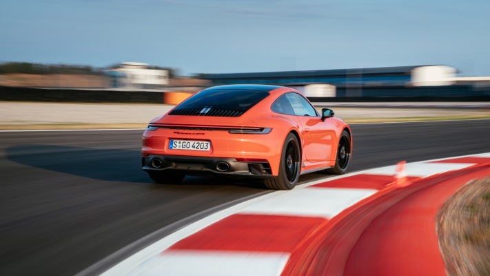 Porsche 911 Carrera 4 GTS 2022. Desktop wallpaper