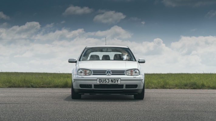 Volkswagen Golf IV GTI 3-door UK Version 1998. Desktop wallpaper