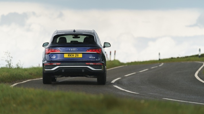 Audi Q5 Sportback UK Version 2021. Desktop wallpaper