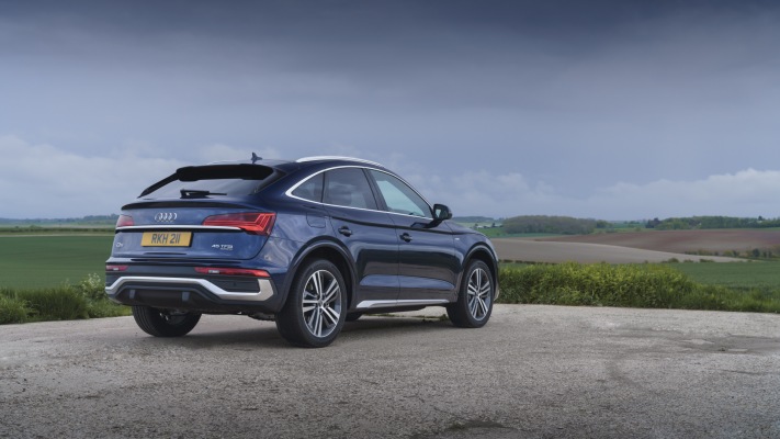 Audi Q5 Sportback UK Version 2021. Desktop wallpaper