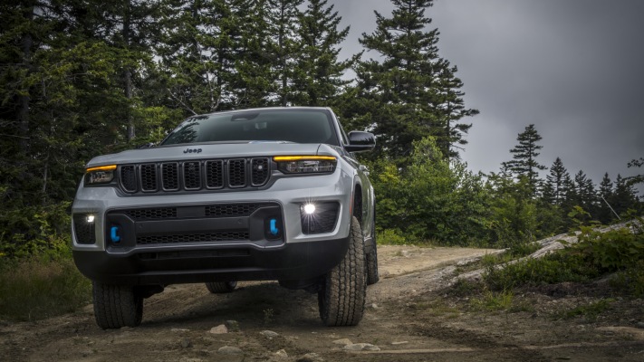 Jeep Grand Cherokee Trailhawk 4xe 2022. Desktop wallpaper