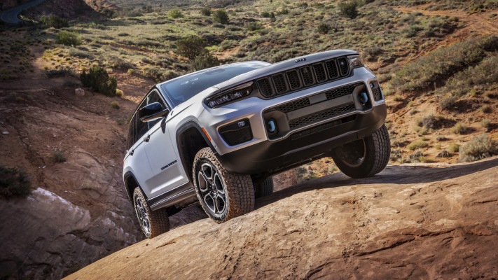 Jeep Grand Cherokee Trailhawk 4xe 2022. Desktop wallpaper