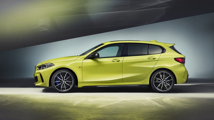 BMW M135i xDrive 2022. Desktop wallpaper