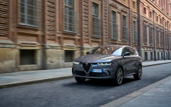 Desktop wallpaper. Alfa Romeo Tonale Plug-In Hybrid Q4 2023. ID:151708
