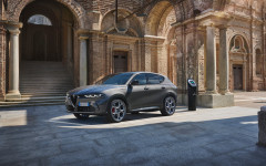 Desktop wallpaper. Alfa Romeo Tonale Plug-In Hybrid Q4 2023. ID:151710
