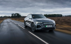 Desktop wallpaper. Audi Q8 Sportback e-tron quattro UK Version 2024. ID:153944