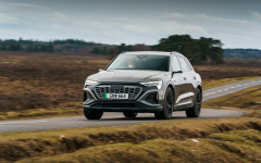 Desktop wallpaper. Audi Q8 e-tron quattro UK Version 2024. ID:153954