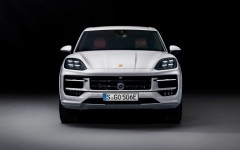 Desktop wallpaper. Porsche Cayenne E-Hybrid 2024. ID:154335