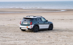 Desktop wallpaper. MINI Cooper S Countryman ALL4 Uncharted Edition 2023. ID:155273