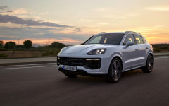 Desktop wallpaper. Porsche Cayenne Turbo E-Hybrid 2024. ID:156888