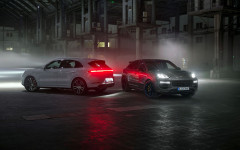 Desktop wallpaper. Porsche Cayenne Turbo E-Hybrid Coupe GT Package 2024. ID:156893