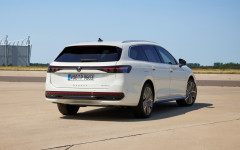 Desktop wallpaper. Volkswagen Passat Variant R-Line 2024. ID:156937