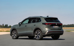 Desktop wallpaper. Volkswagen Tiguan 4Motion 2024. ID:157138
