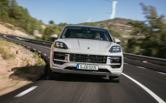 Desktop wallpaper. Porsche Cayenne S E-Hybrid Coupe 2024. ID:157564