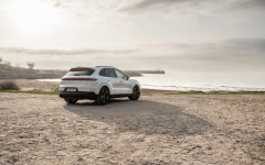 Desktop wallpaper. Porsche Cayenne S E-Hybrid 2024. ID:157581
