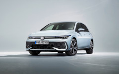 Desktop wallpaper. Volkswagen Golf VIII GTE 2024. ID:158486