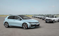 Desktop wallpaper. Volkswagen Golf VIII GTE 2024. ID:158489