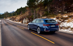Desktop wallpaper. BMW 520d xDrive Touring 2025. ID:158704