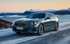 Desktop wallpaper. BMW i5 eDrive40 Touring 2025. ID:158717