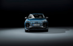 Desktop wallpaper. Audi Q6 e-tron quattro 2025. ID:159333