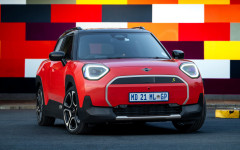 Desktop wallpaper. MINI Aceman SE ZA Version 2025. ID:164266