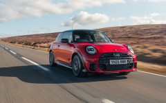 Desktop wallpaper. MINI John Cooper Works UK Version 2025. ID:164452