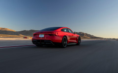 Desktop wallpaper. Audi RS e-tron GT Performance USA Version 2025. ID:164834