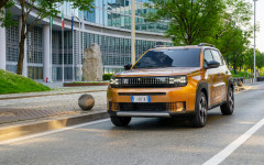 Desktop wallpaper. Fiat Grande Panda Hybrid La Prima 2025. ID:165228