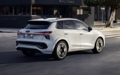 Desktop wallpaper. Audi Q3 e-hybrid 2026. ID:165579