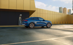 Desktop wallpaper. Audi SQ6 Sportback e-tron USA Version 2025. ID:165936