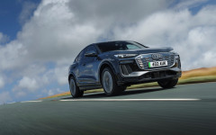 Desktop wallpaper. Audi Q6 Sportback e-tron S-line UK Version 2025. ID:166333