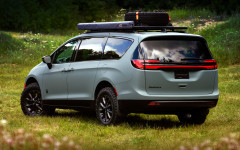 Desktop wallpaper. Chrysler Pacifica Grizzly Peak Concept 2025. ID:166486