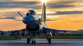 Desktop wallpaper. J-10