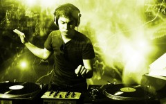 Desktop image. Music. ID:47929