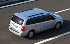 Desktop wallpaper. Lancia Voyager 2012. ID:57438