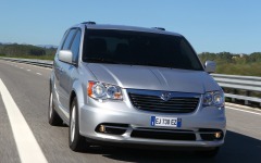 Desktop wallpaper. Lancia Voyager 2012. ID:57442