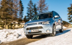 Desktop wallpaper. Mitsubishi Outlander PHEV 2014. ID:59025