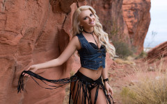 Desktop wallpaper. Veronika Skylee